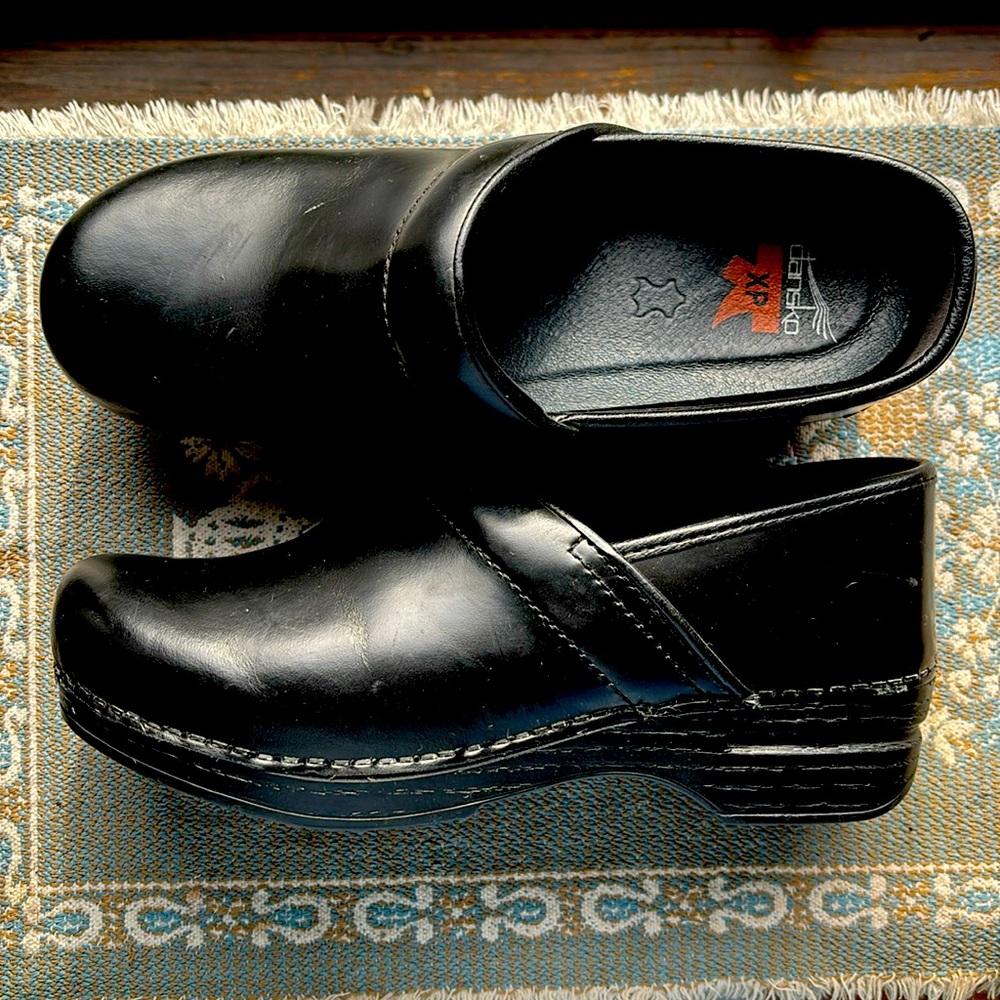 Comfortable working shoe for all day wear